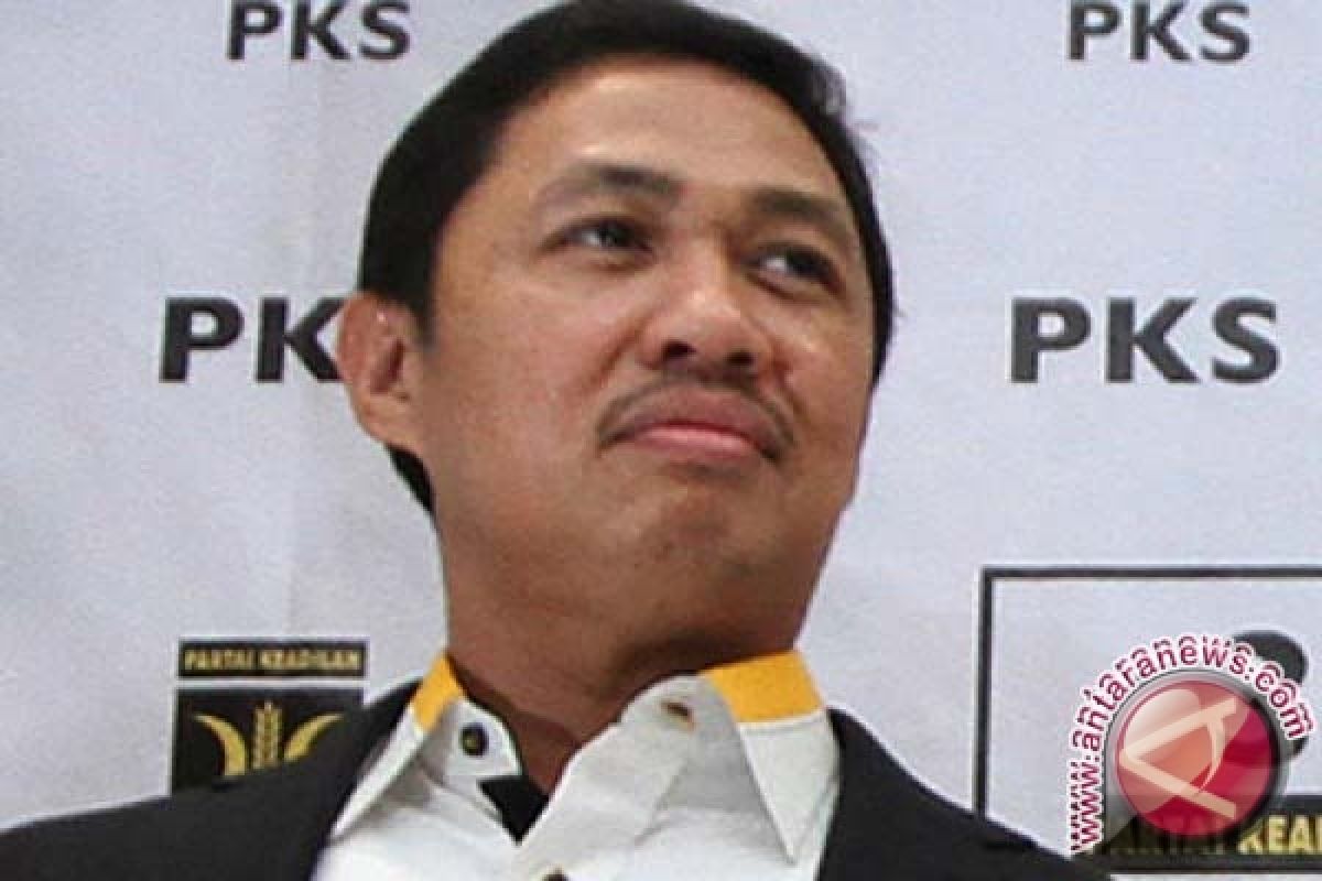 Presiden PKS bertanding futsal perkuat solidaritas