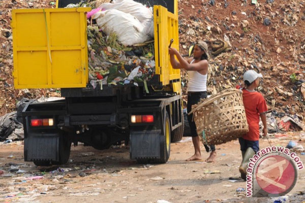 Kemenakertrans sudah tarik 32 ribu pekerja anak