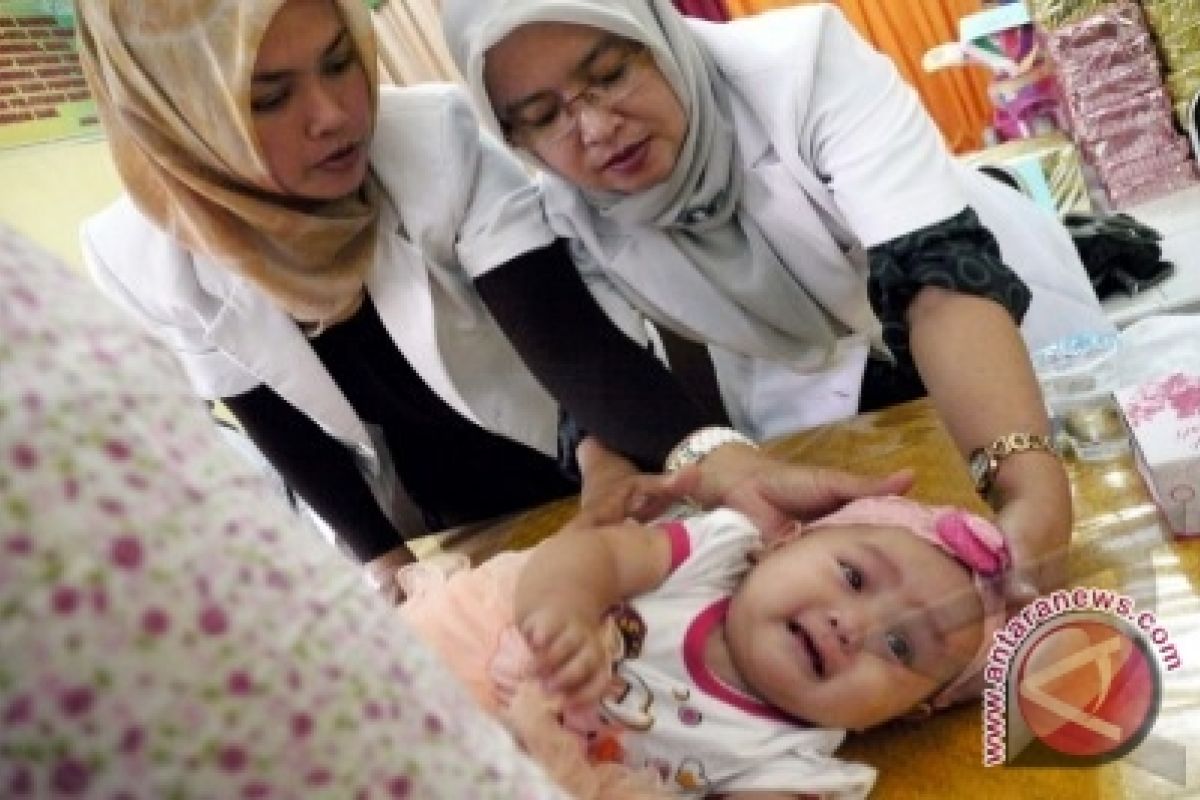 299.678 Balita Sulteng Diberi Vaksin Polio 