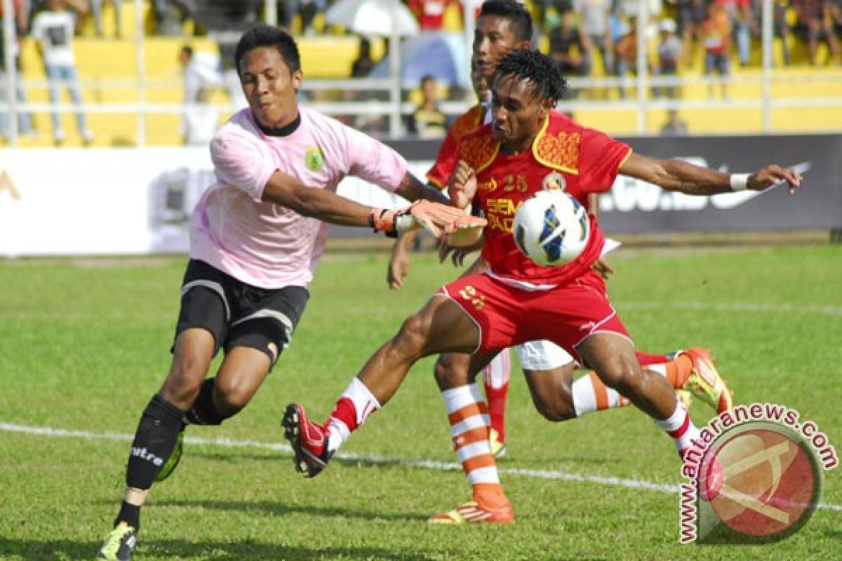 Persibo tak hadir, Semen Padang menang WO