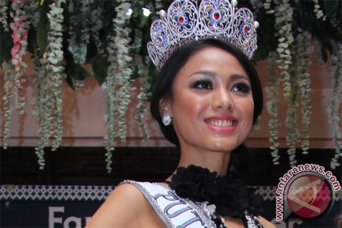 Whulandary bersiap menuju ajang Miss Universe 2013