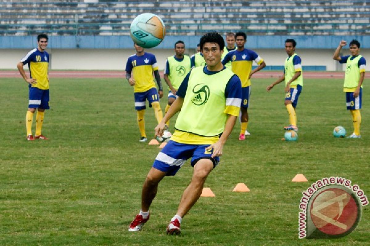 Persegres mulai khawatir ditinggal sponsor