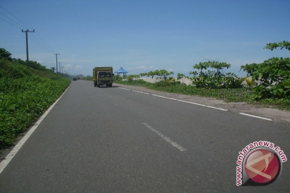 Abrasi pantai ancam pengguna jalan lintas barat