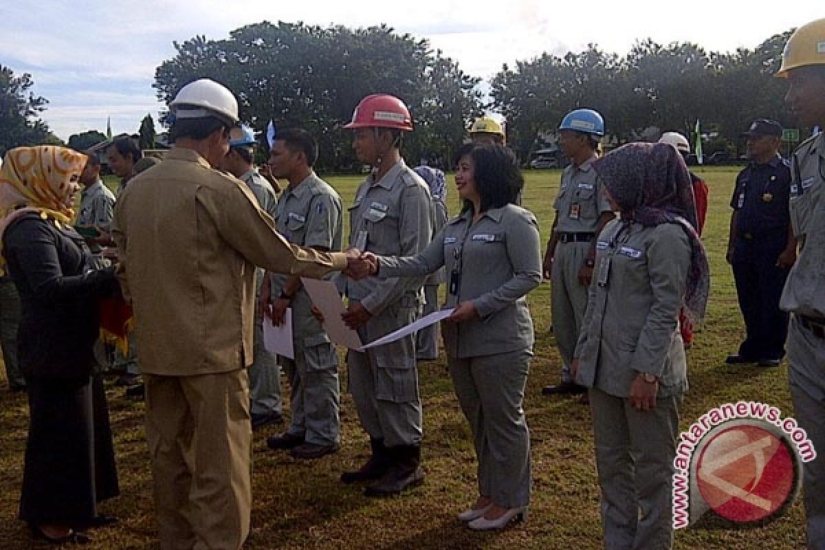 Penghargaan Teladan Pada Karyawan PT.Antam