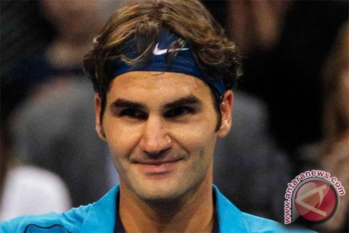 Federer Hancurkan Petenis "Wild Card"