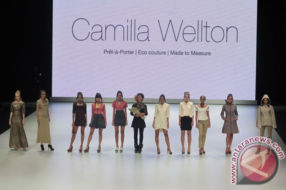 Perancang Swedia di Indonesia Fashion Week