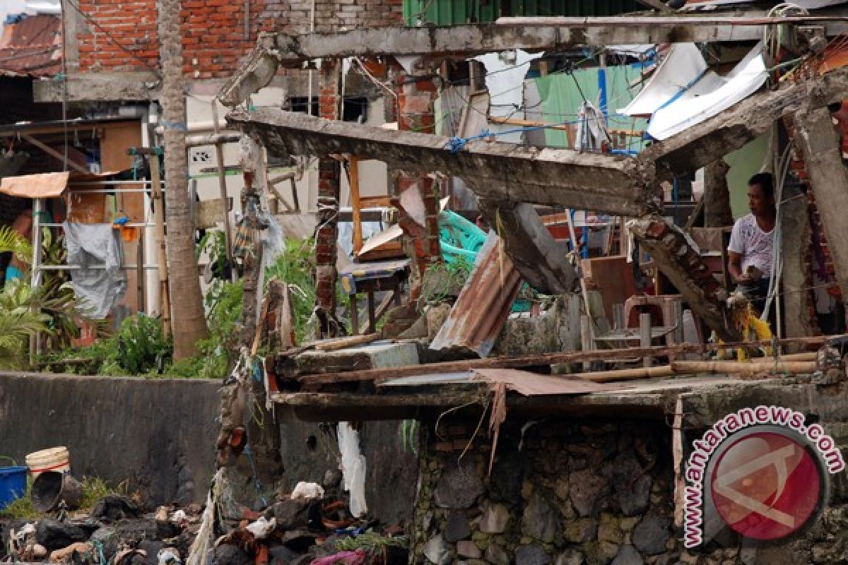Penerima bantuan bencana Manado bertambah 4.400 rumah