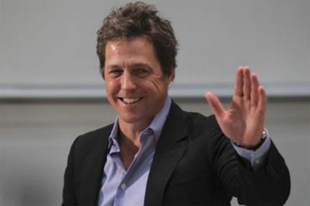 Lama membujang, Aktor Hugh Grant menikah di usia 57