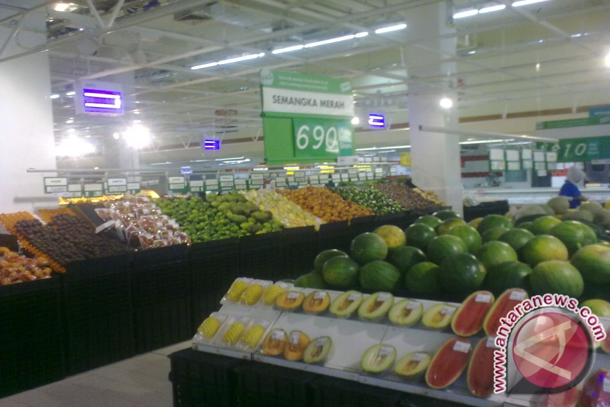 Harga buah impor di Palembang naik 