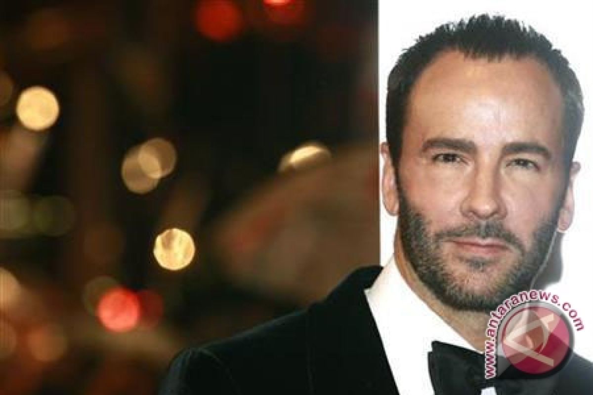 Tom Ford luncurkan koleksi busana wanita di London