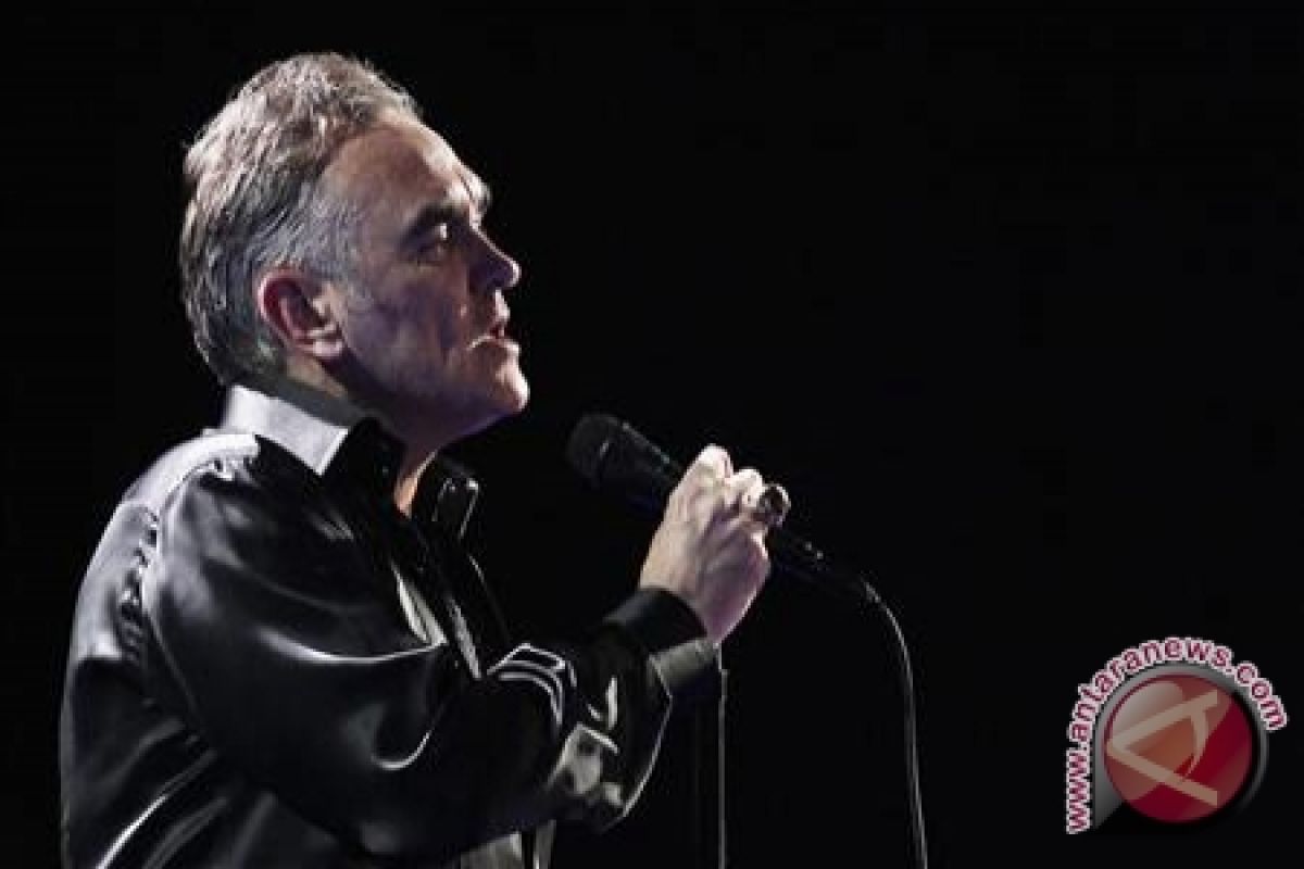 Morrissey tunda tiga tur di Kanada karena "darurat medis"