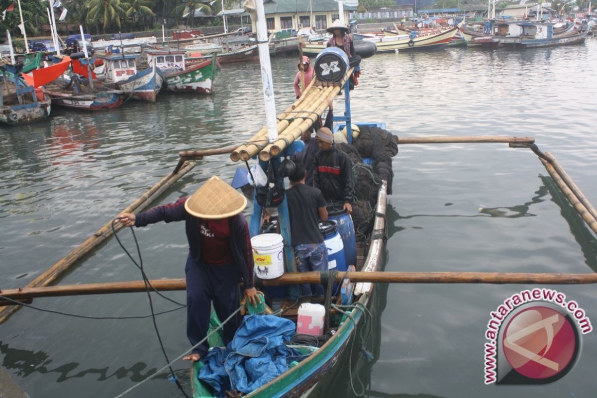 Nelayan Diminta Waspadai Gelombang Tinggi Babel