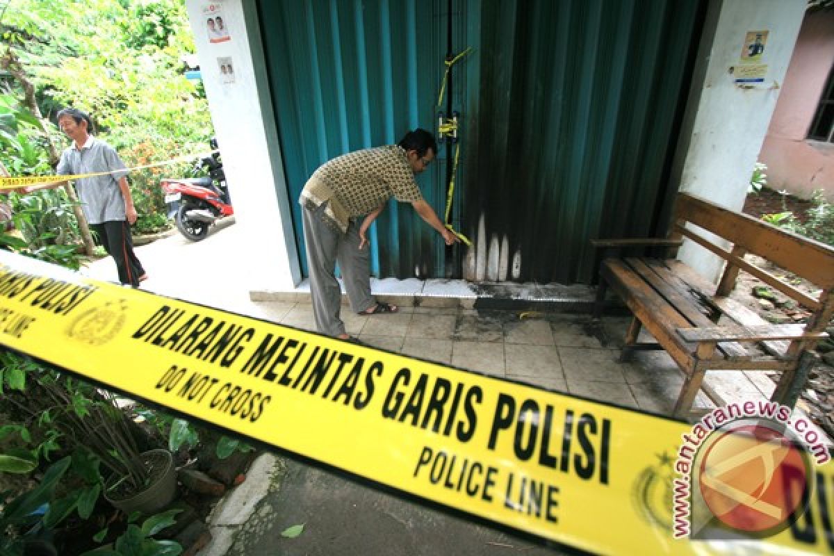 Teror bom molotov kembali terjadi di rumah kos polisi