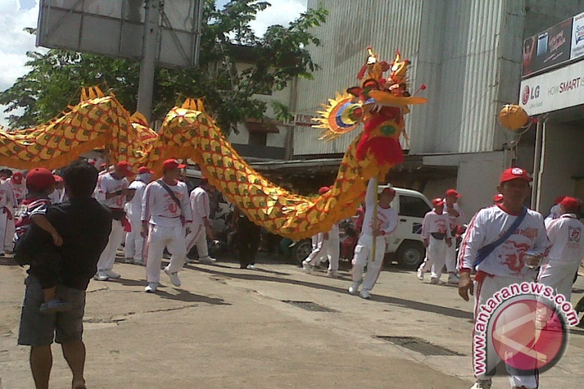 Ritual  'Naga Buka Mata' di Pontianak Lancar