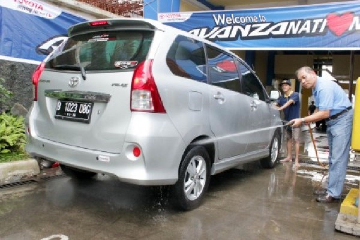 Cuci mobil gratis di Avanzanation 2013