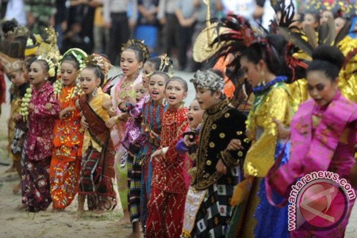 "Banyumas Extravaganza" sedot perhatian ribuan orang