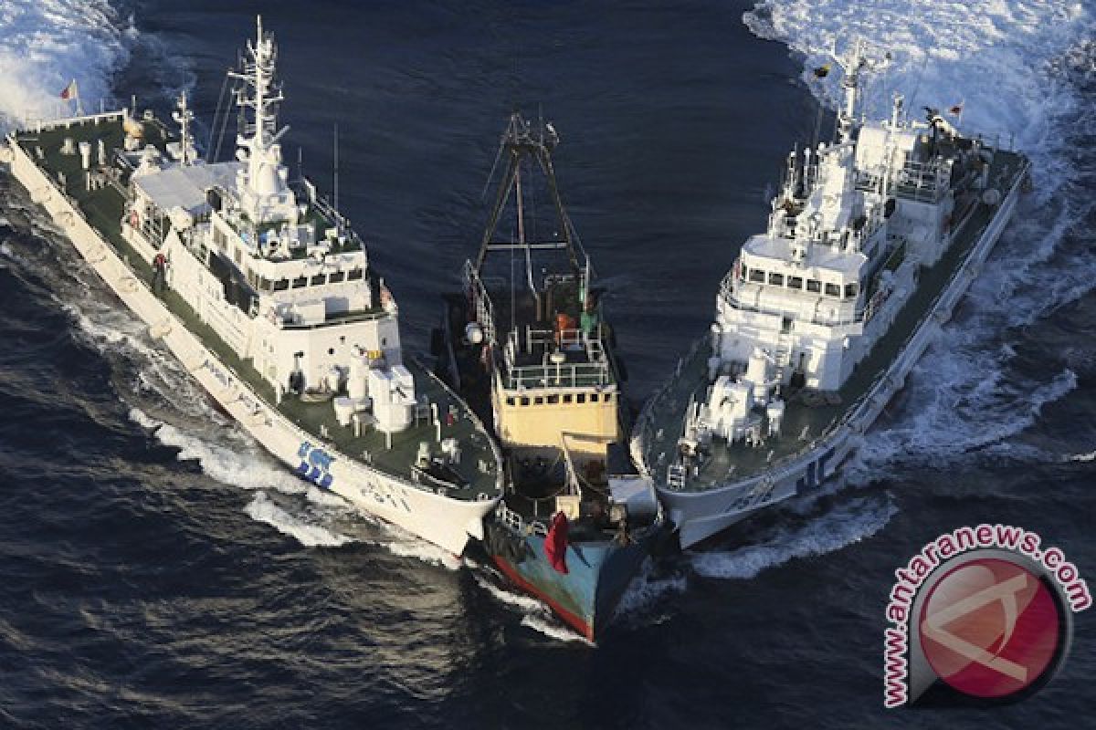 Japan coastguard says China ship in disputed waters