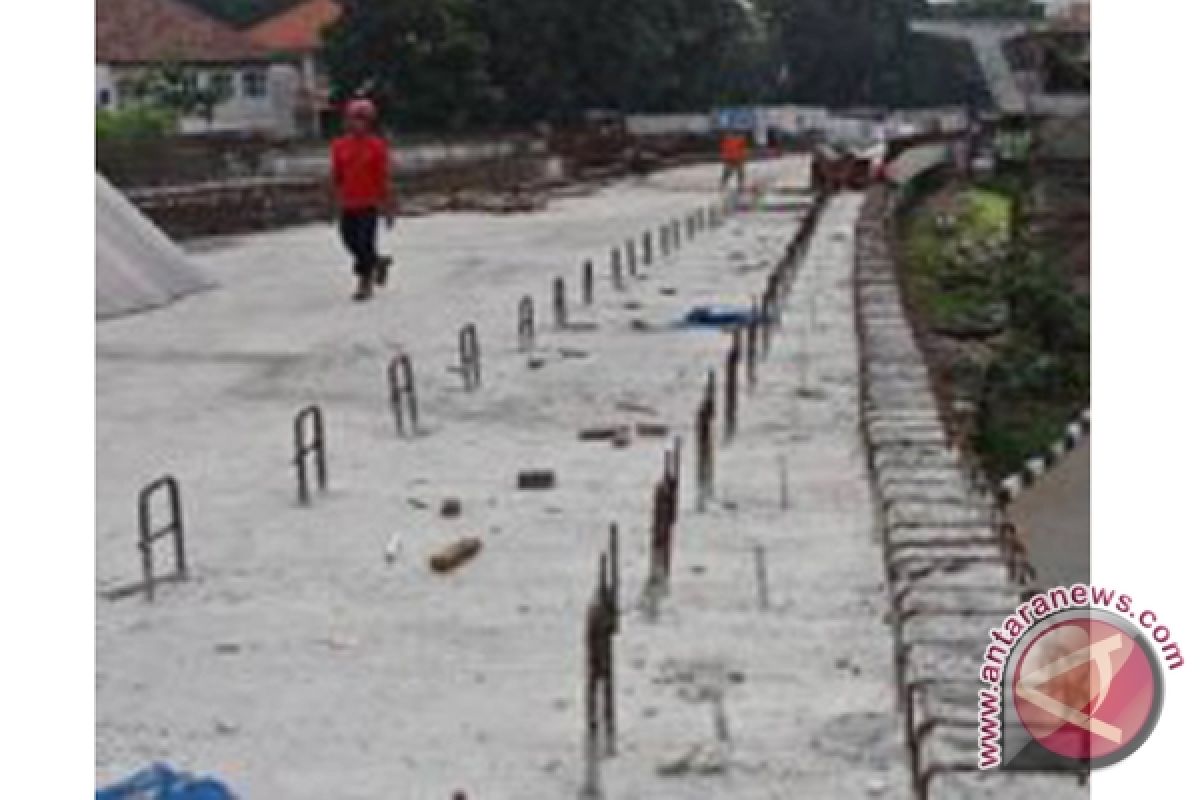 Pemkot Perbaiki Jalan Banjar Indah Sistem Beton