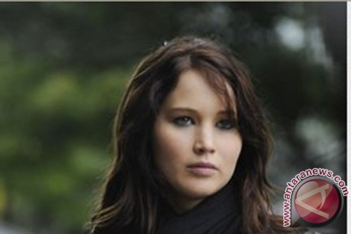 Alasan si cantik Jennifer Lawrence tak mau Twitter, FB, Instagram