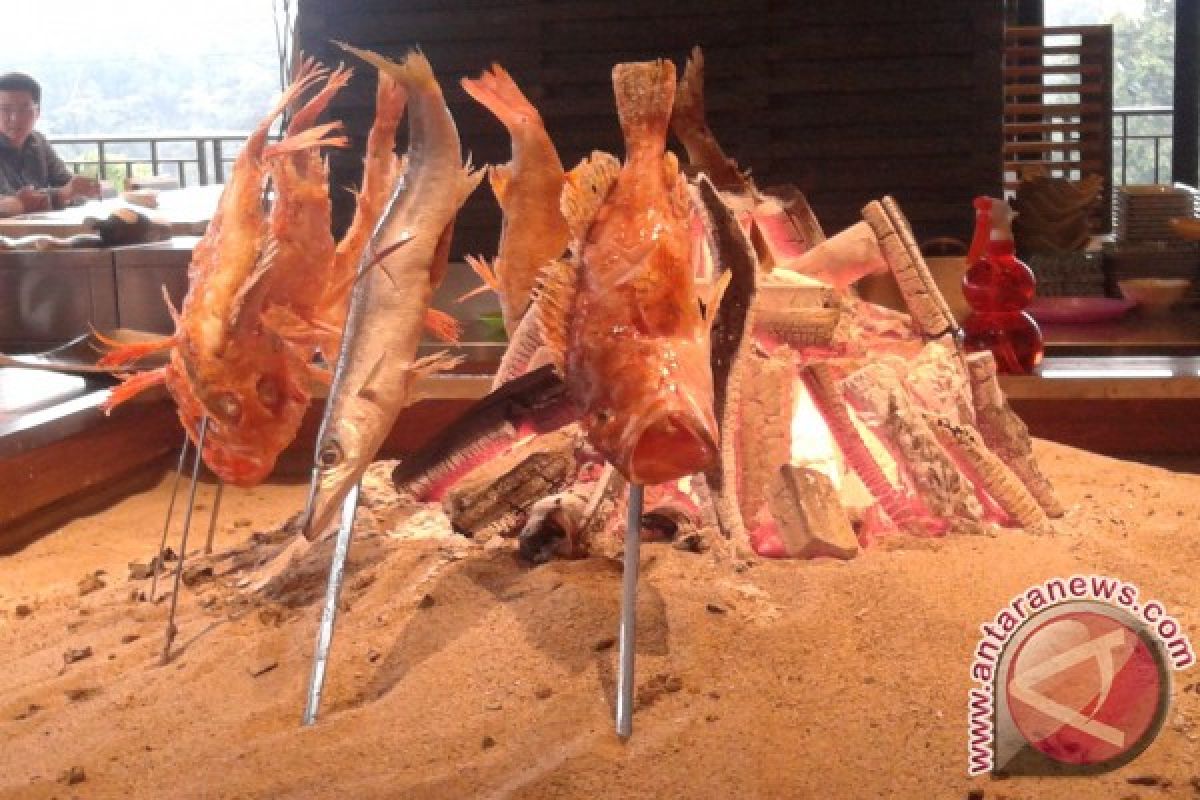 Mencicipi robata, ikan panggang unik khas Jepang