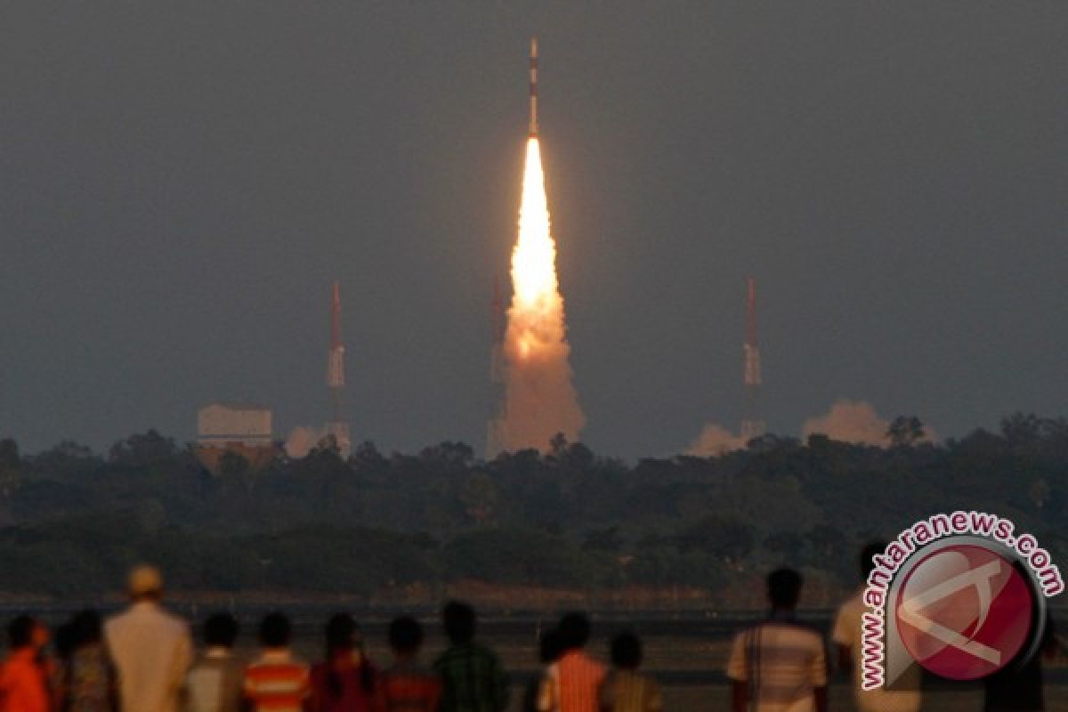 India luncurkan satelit pertahanan pertama buatan dalam negeri