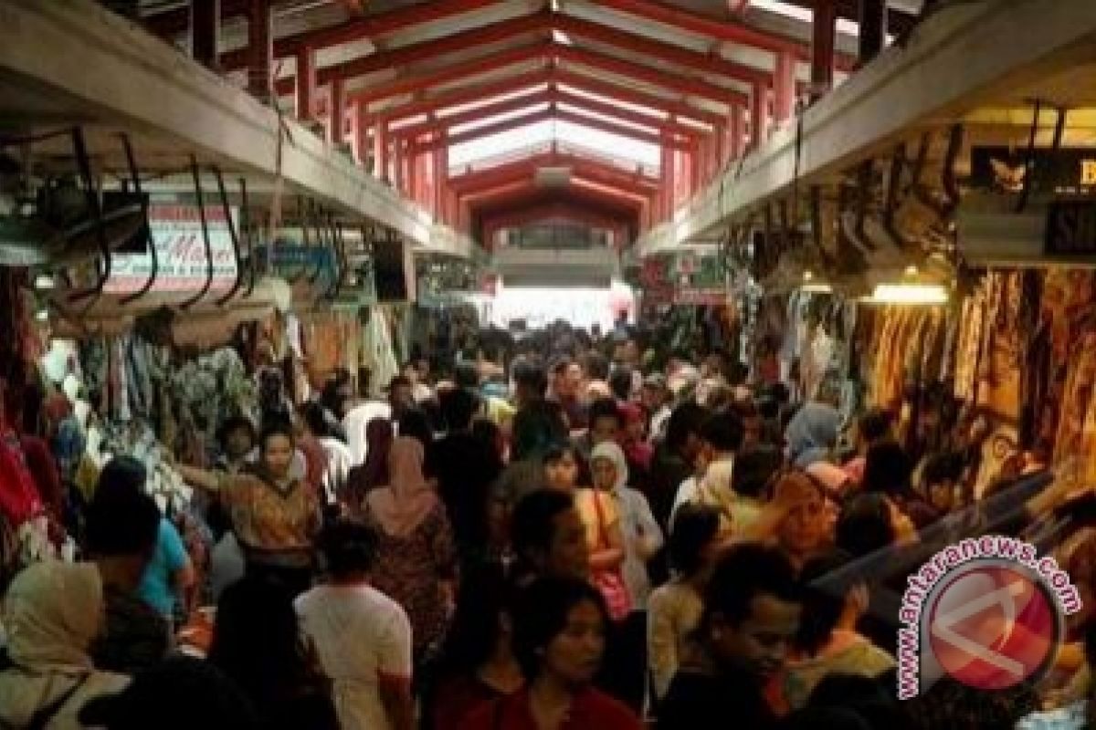 Yogyakarta uji coba pasar buka malam