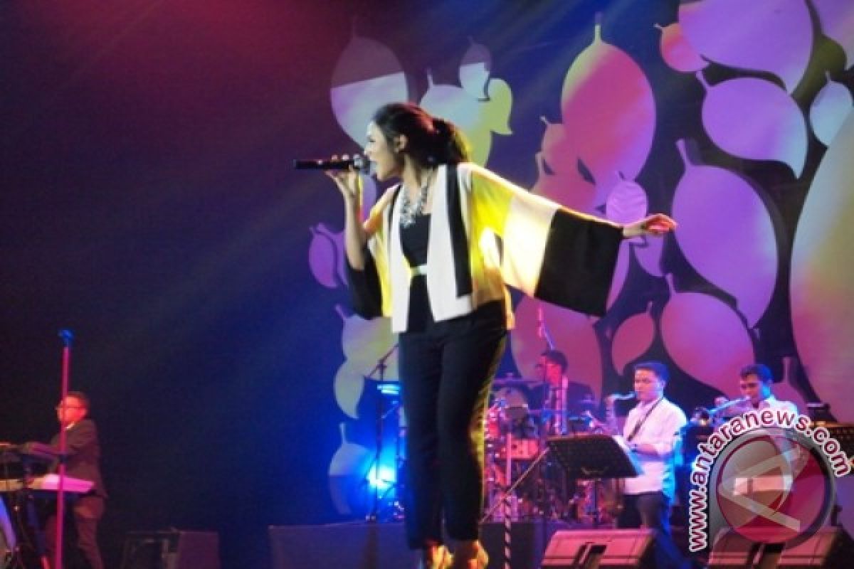 Suara merdu Raisa di Java Jazz 2013