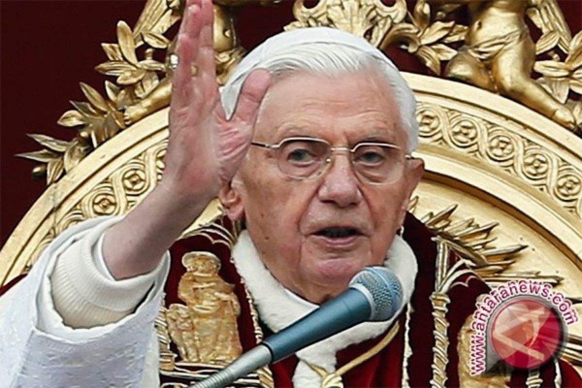 Paus Benediktus Tinggalkan Vatikan, Janji Taat kepada Penggantinya 