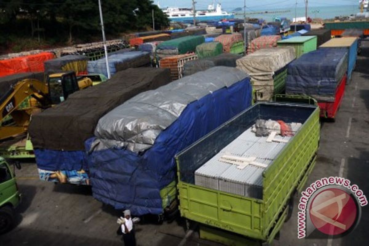 Atasi antri panjang di Merak, 25 kapal dikerahkan