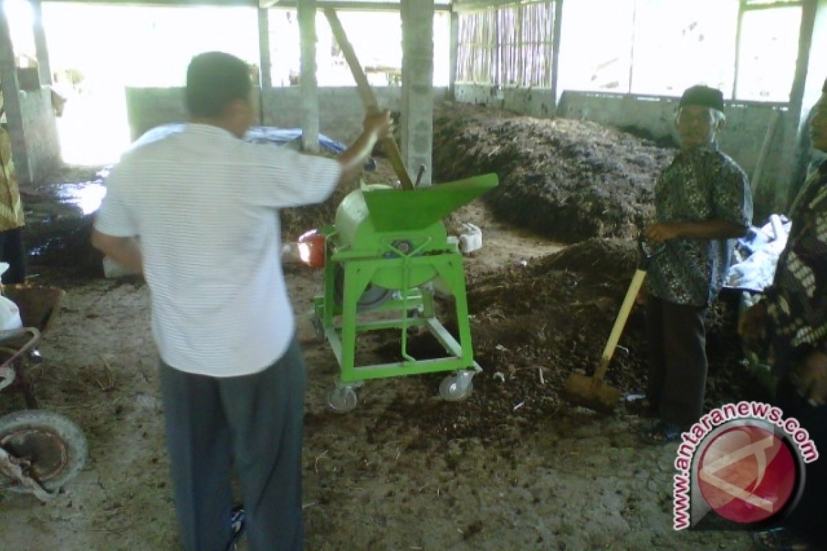 BLH Bantul fasilitasi petani dapatkan pupuk kompos 