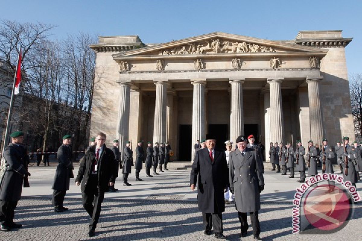 Presiden secara simbolis masuki Kota Berlin