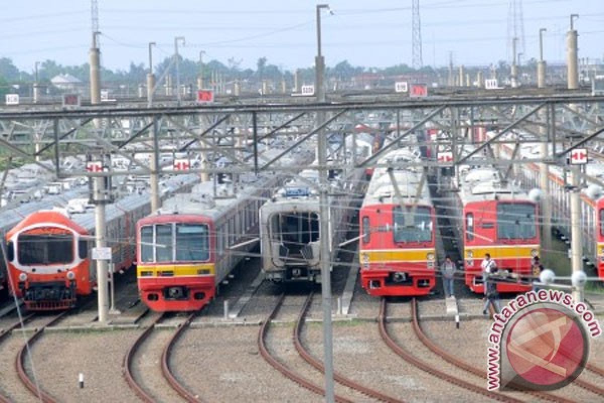 Pelajar dan pensiunan di Slowakia gratis naik kereta