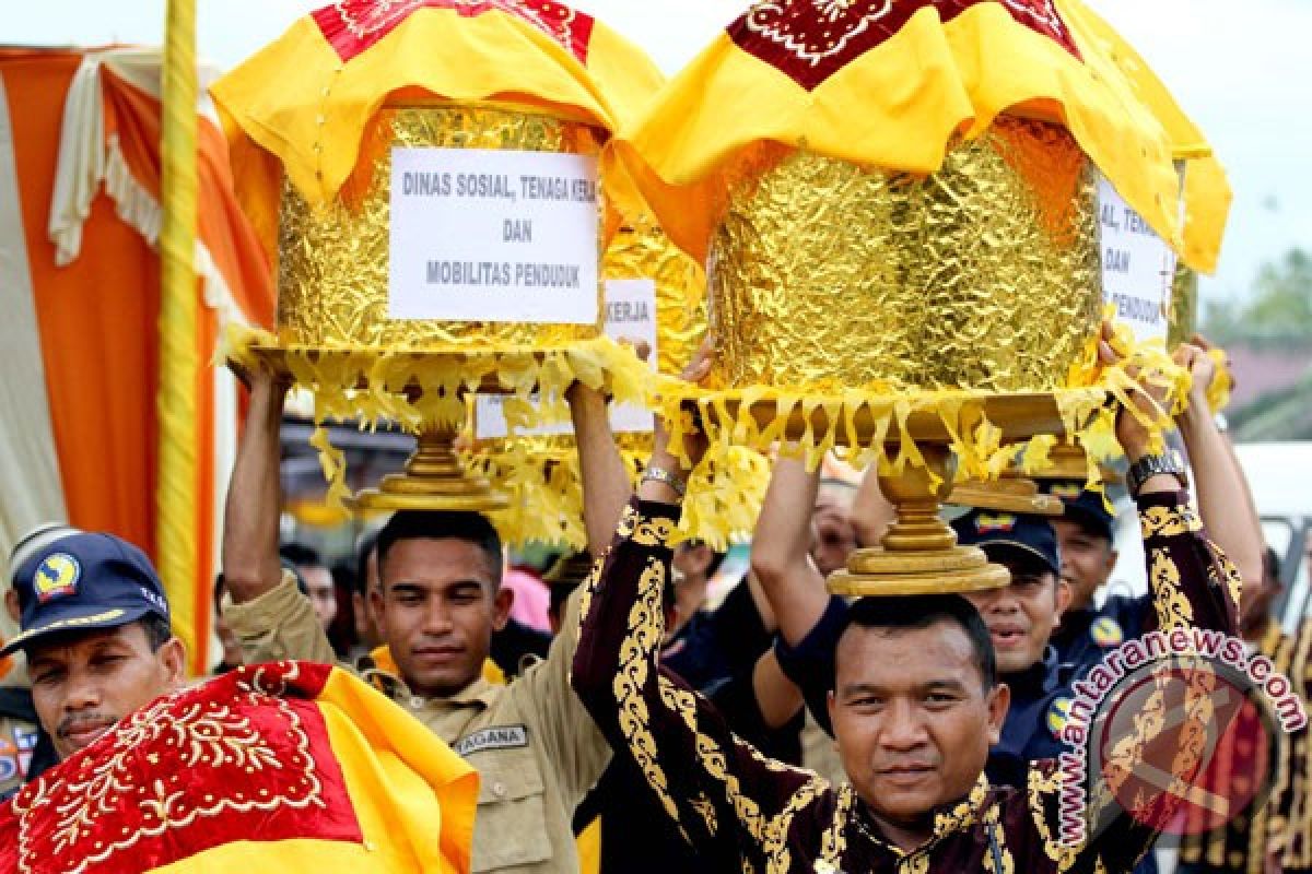 Tradisi telur hias peringati Maulid di Maros