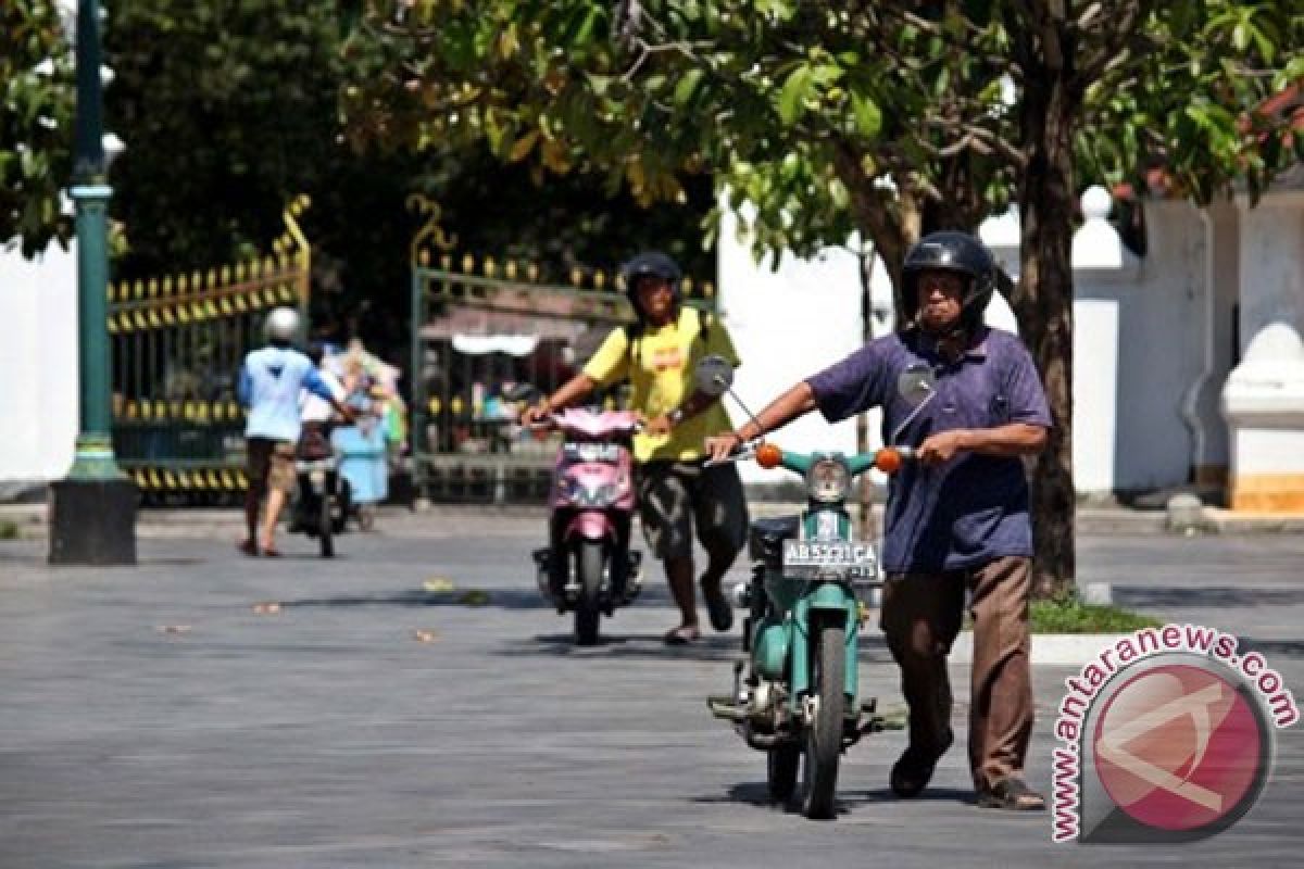 Yogyakarta 34 derajat Celcius