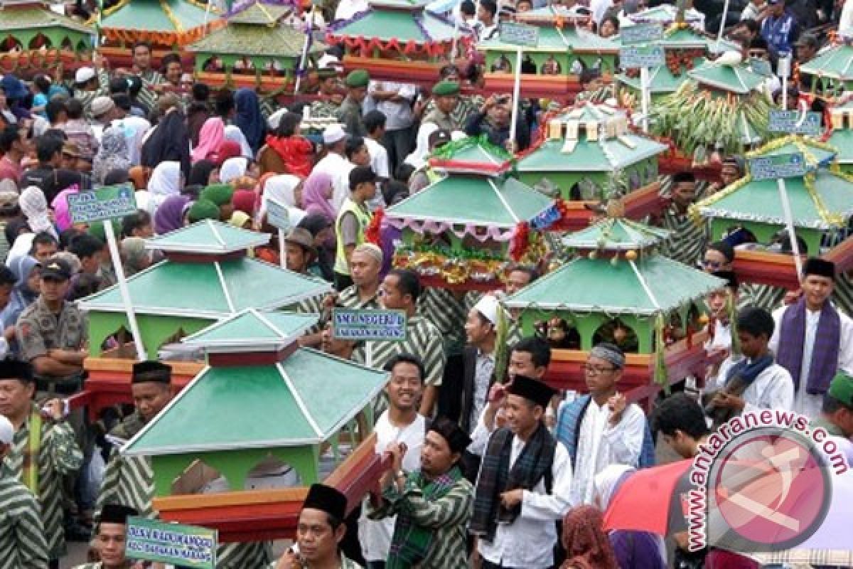 Kreasi "dongdang" warnai maulid nabi di Bogor