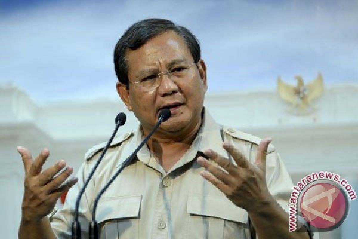 Jangan hidup mewah di tengah kemiskinan, kata Prabowo