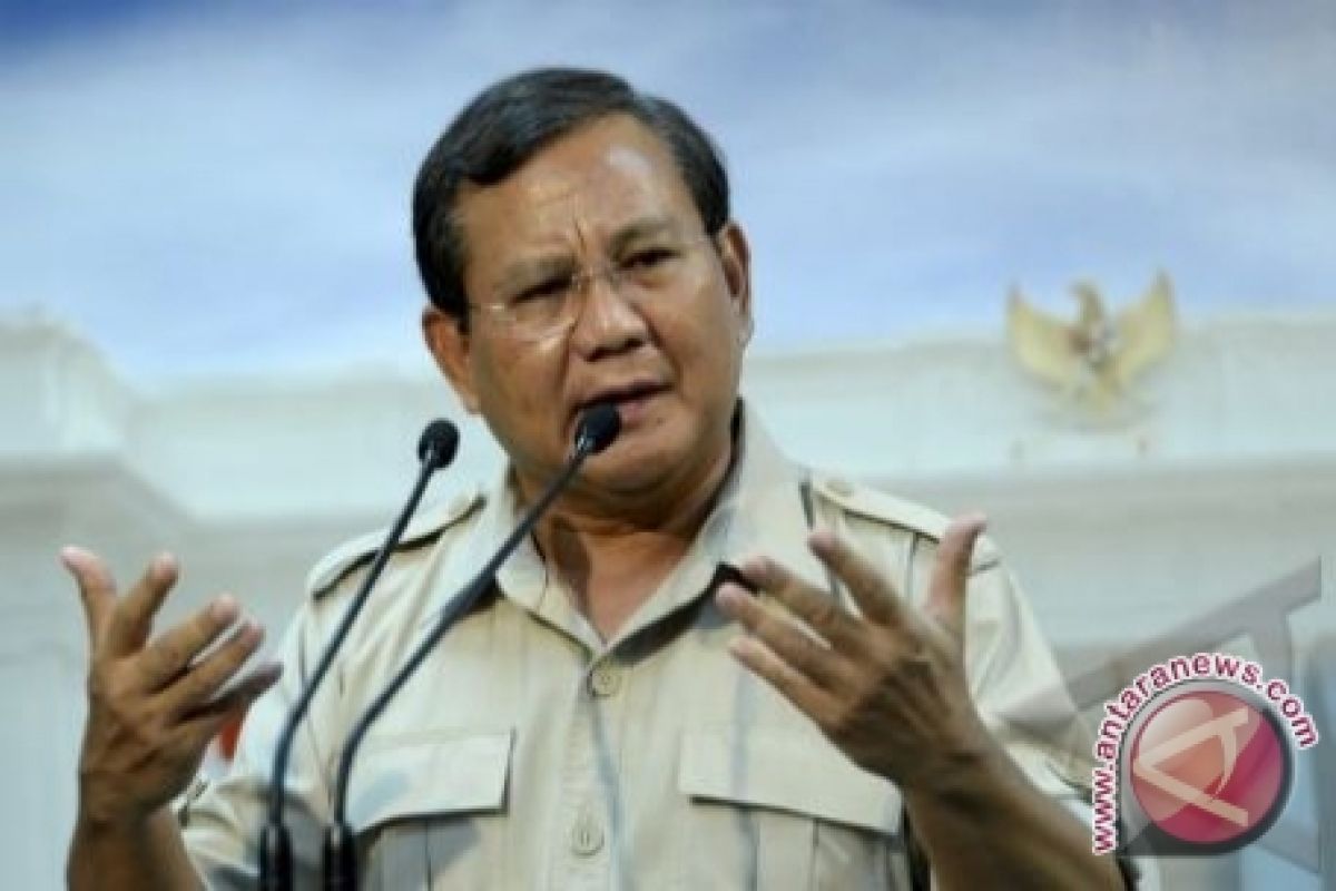 Prabowo Ucapkan Selamat Dan Minta Simpatisannya Dukung Jokowi