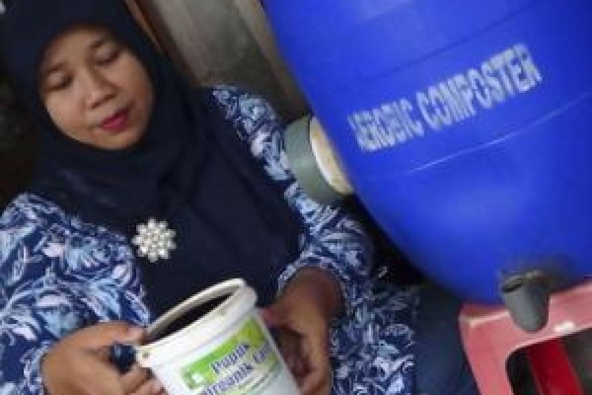 Mengurai Rupiah dalam Tumpukan Sampah Rumah Tangga