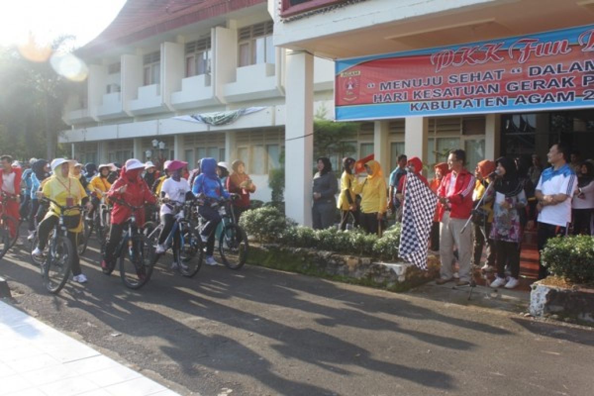 600 Peserta Fun Bike Meriahkan HUT TP-PKK di Agam