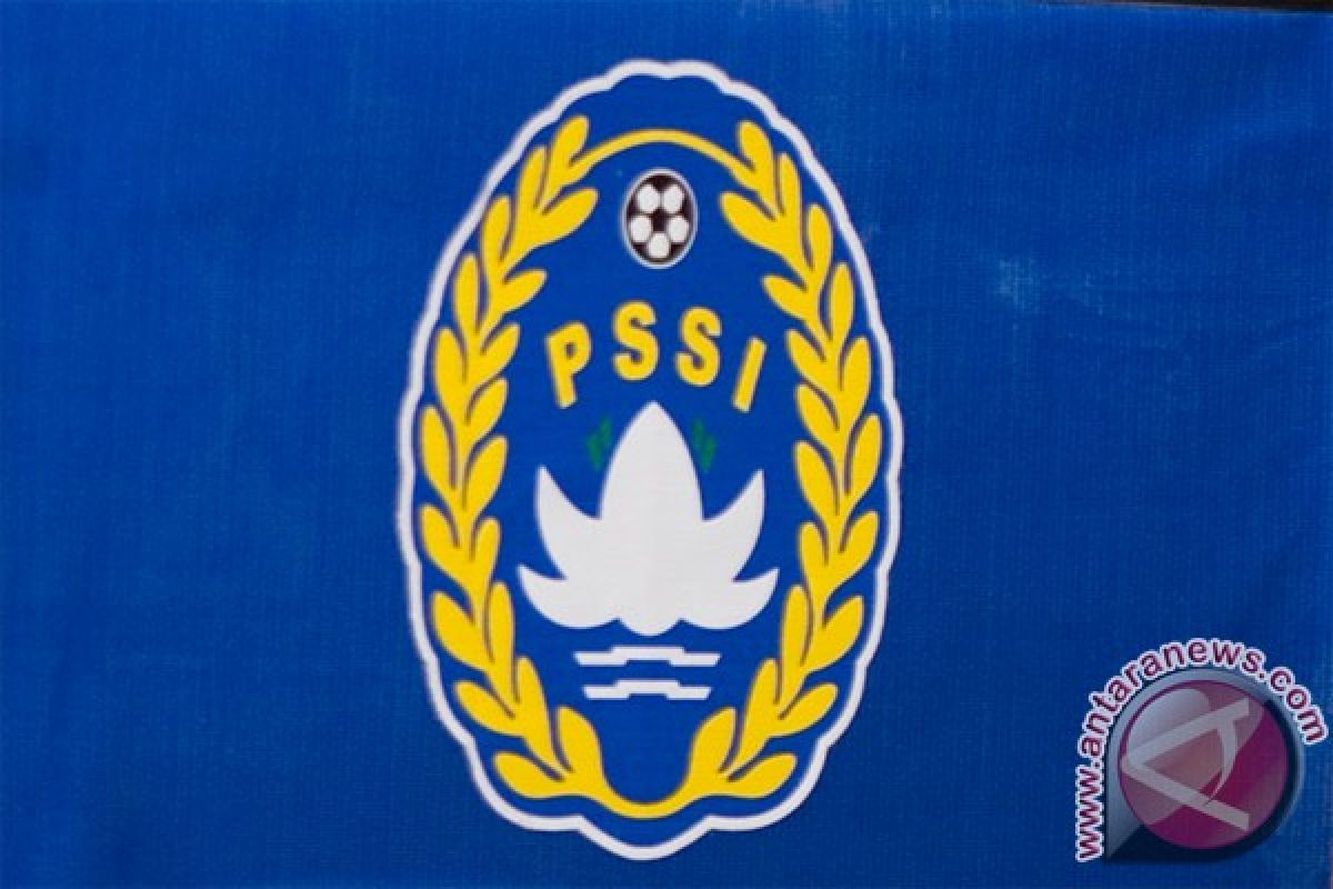 14 pengprov PSSI tuntut Djohar Arifin