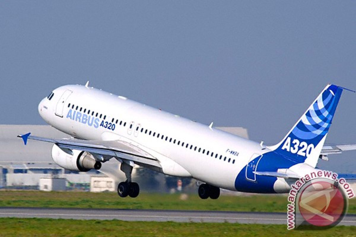 Sebuah Airbus A320 nyaris tabrakan dengan "drone"