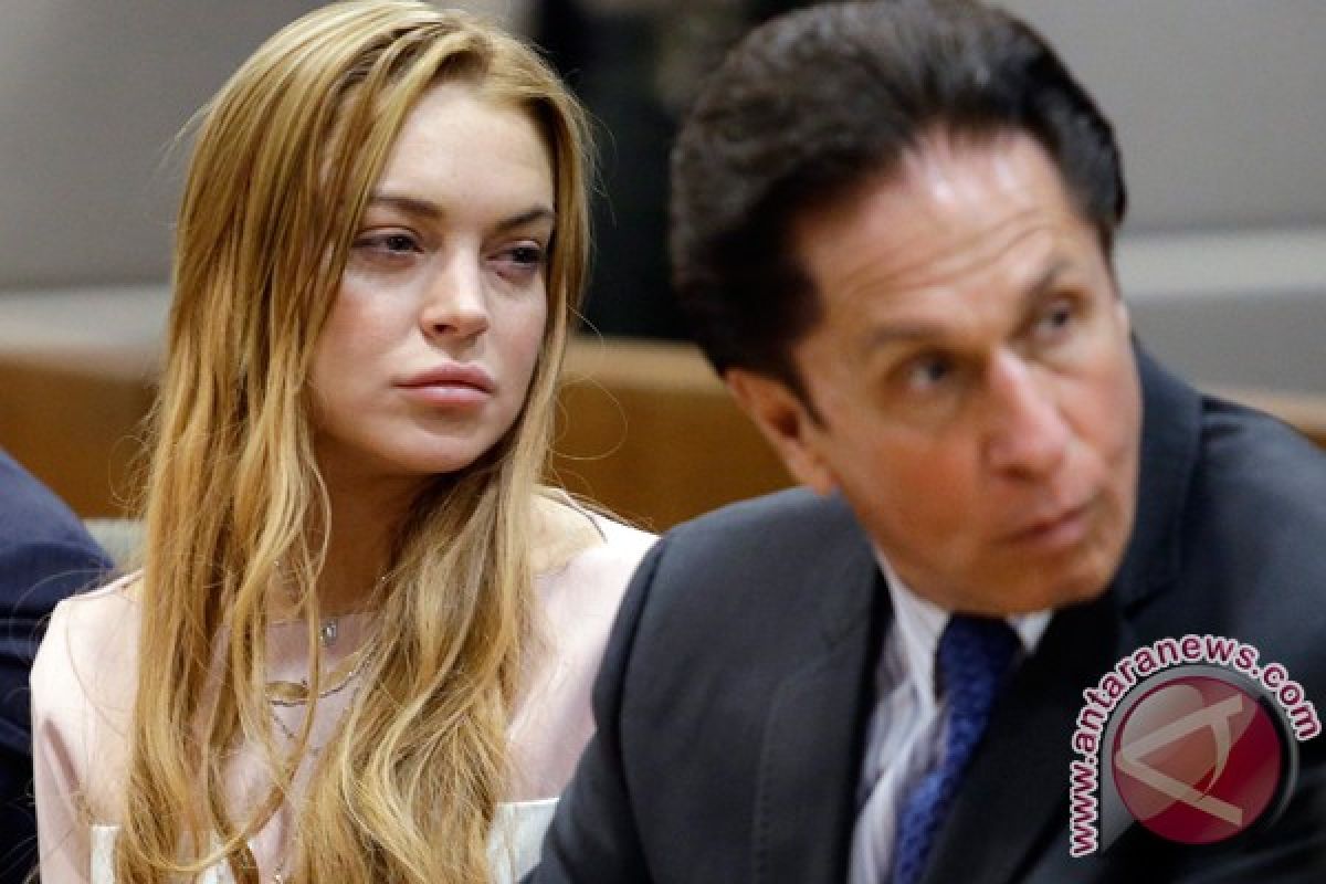 Lindsay Lohan akhirnya masuk panti rehabilitasi