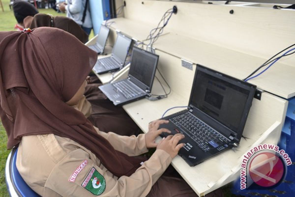 Dua Desa Daerah Perbatasan Dapat Jaringan Internet