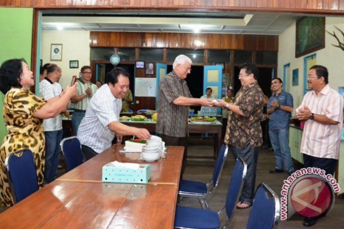 Bupati Sekadau Rayakan Ultah Uskup Sanggau