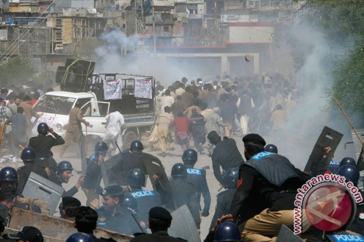 Korban tewas dalam kerusuhan di Pakistan naik jadi 10