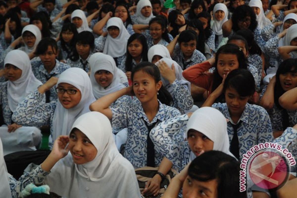 Saat para siswa deklarasikan Gerakan Anti Nyontek UN 2013