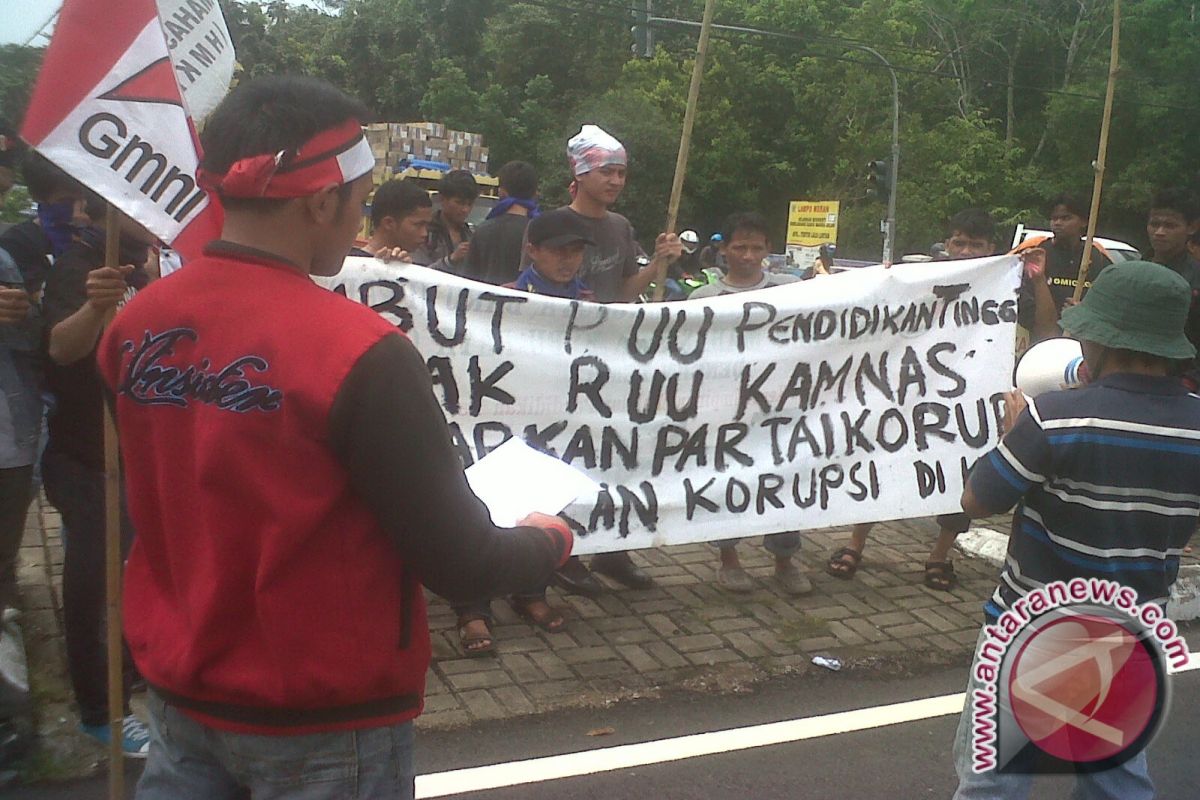 RUU Ormas Ditunda Pengesahannya