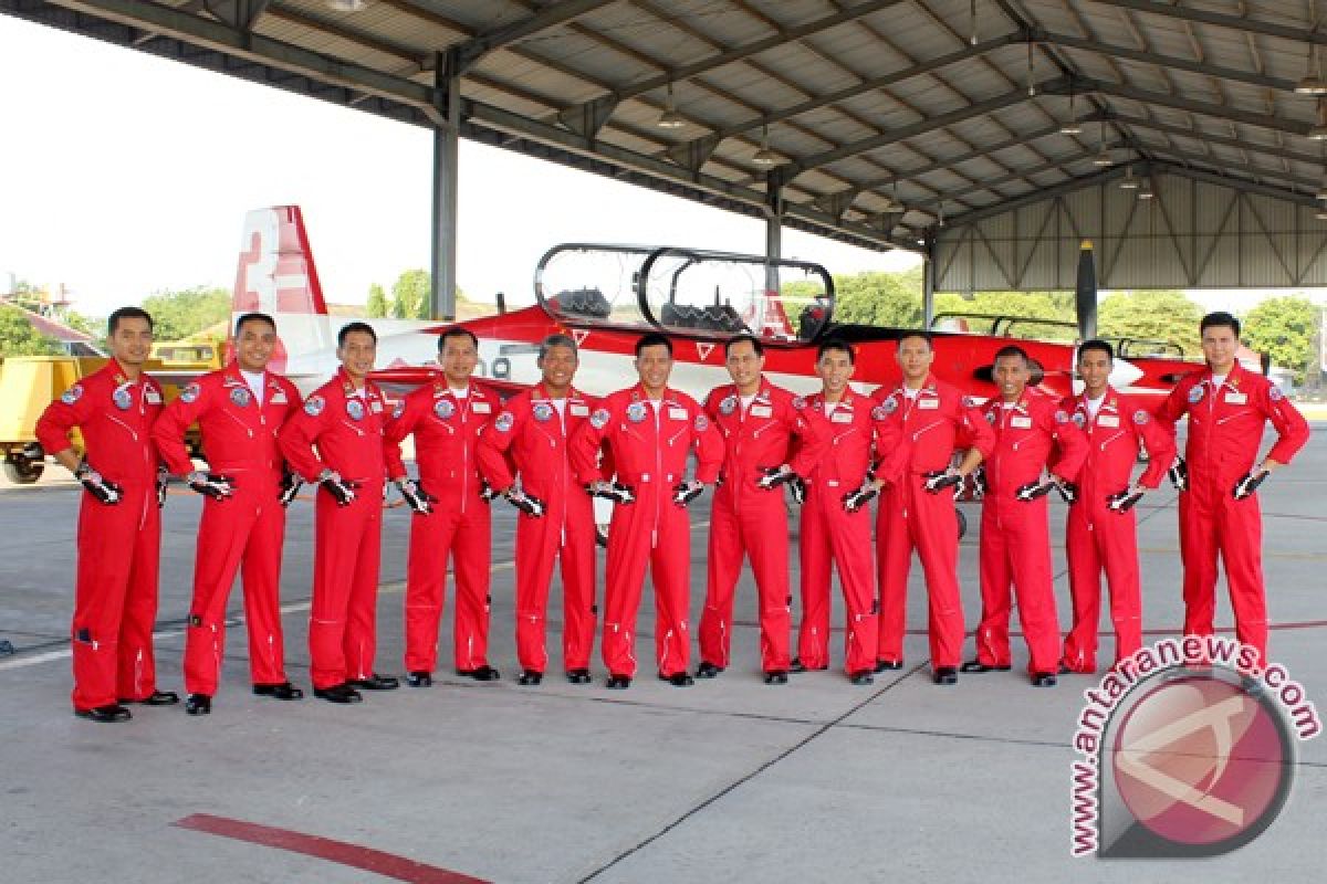 Tim Aerobatik Jupiter TNI AU menuju Langkawi