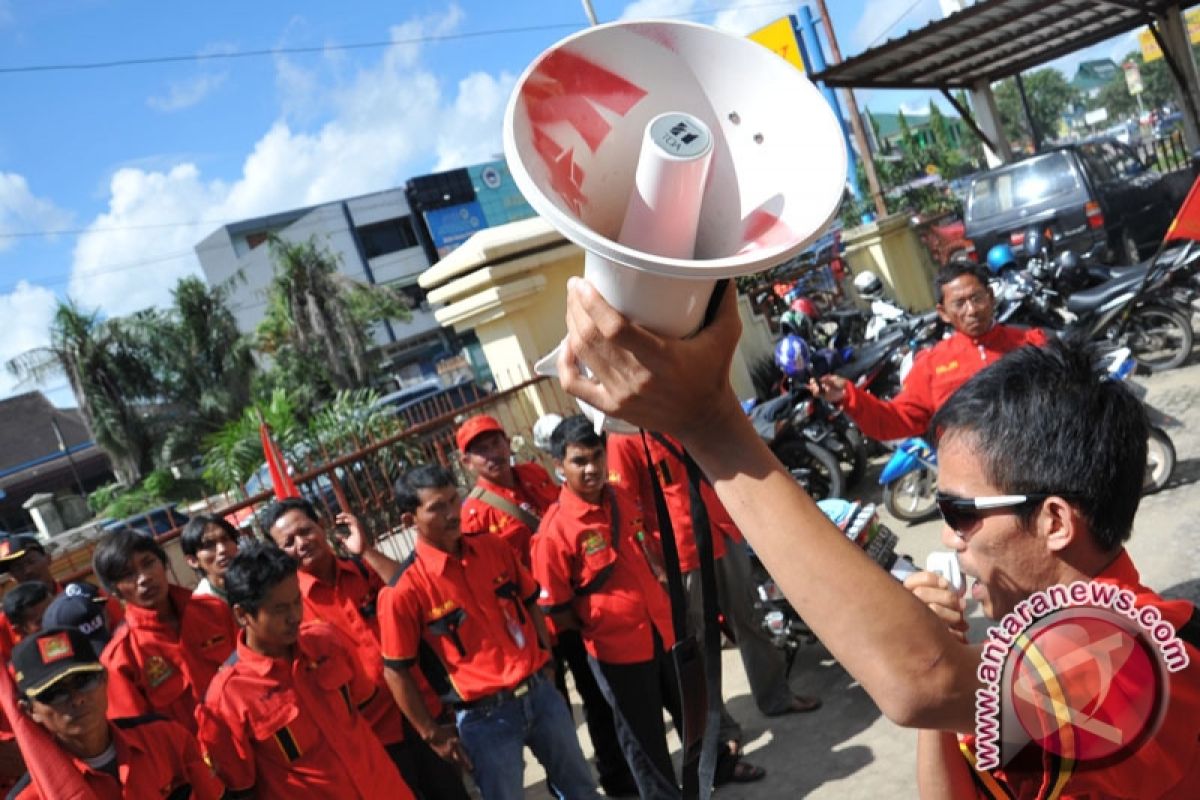 Aliansi buruh Sumsel kawal sidang gugatan Apindo 