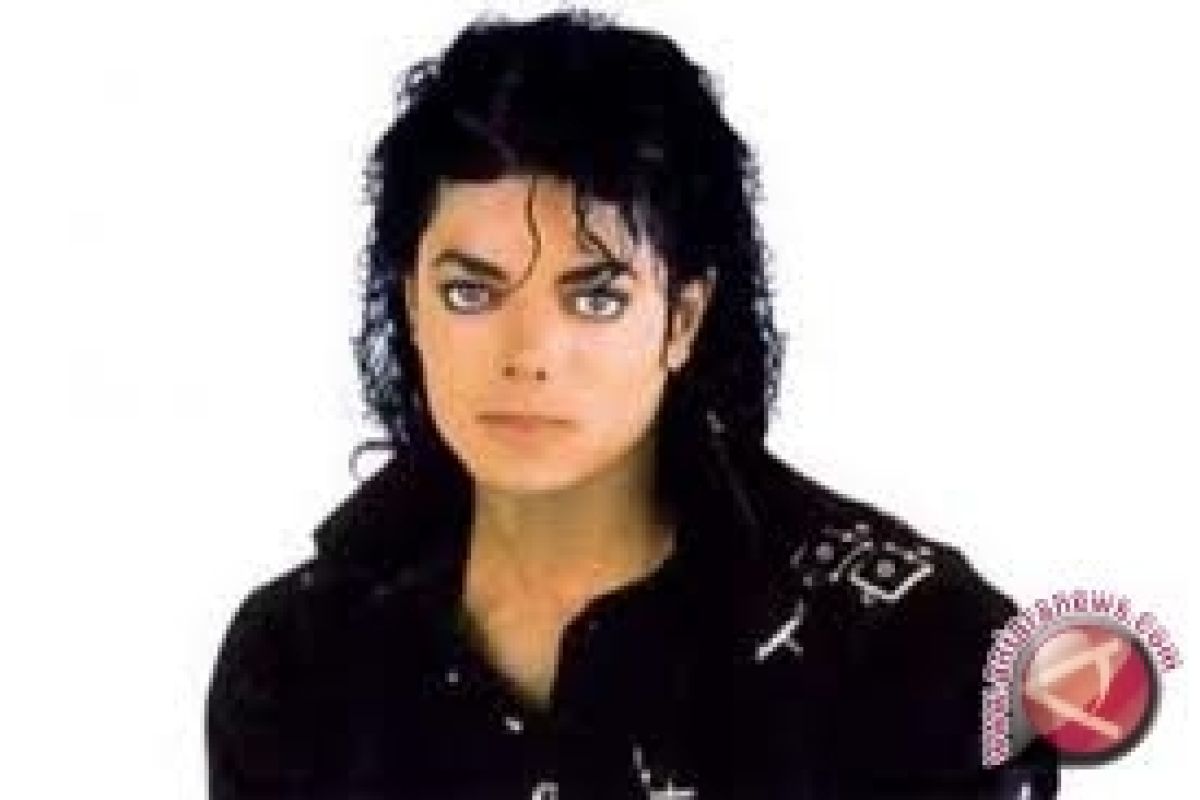 Jaket "Bad" Michael Jackson dilelang